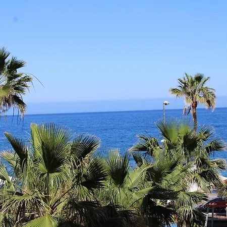 Apartment En Primera Linea De Playa - Chicas *